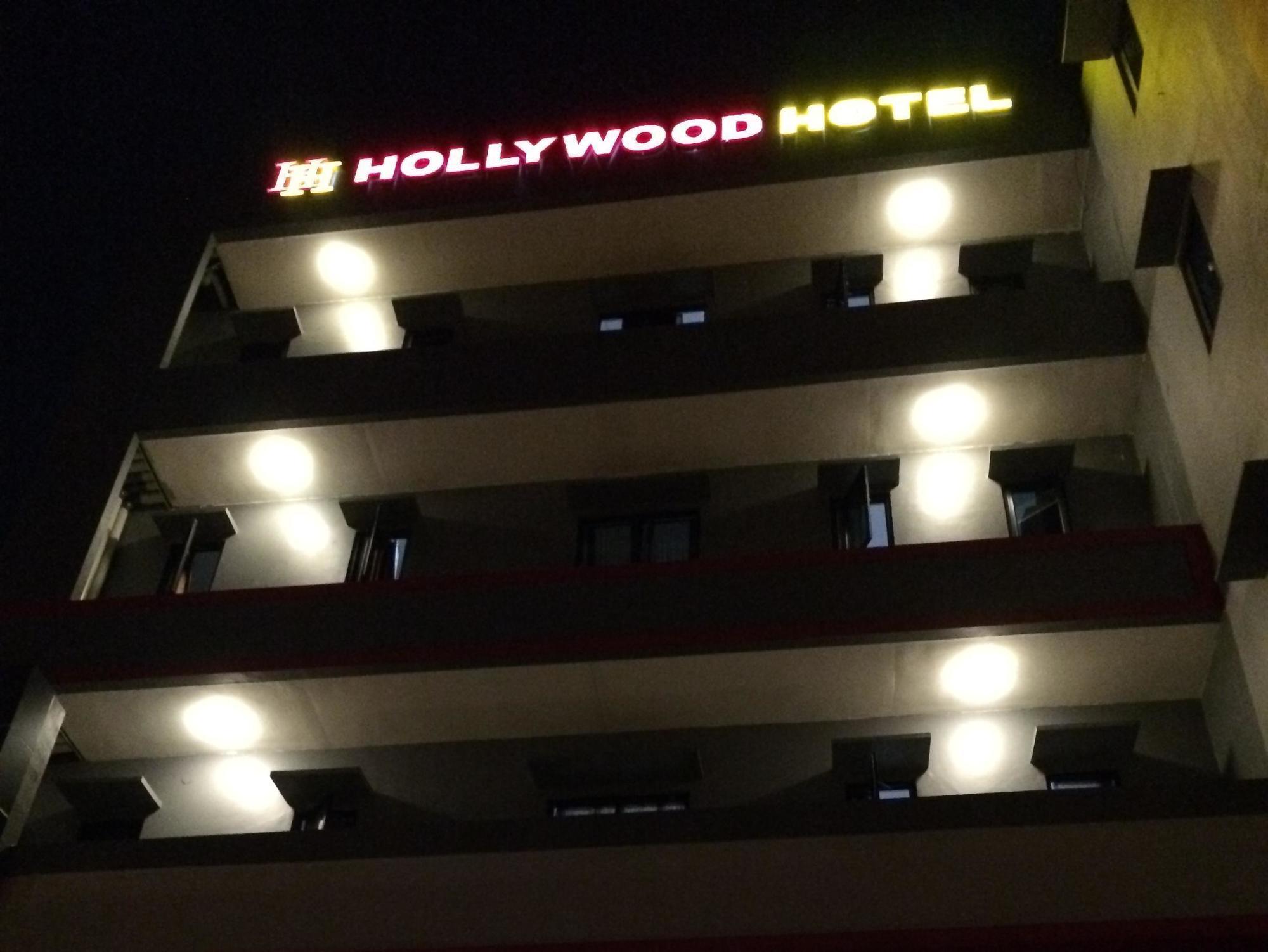 Hollywood Hotel Jakarta Exterior foto