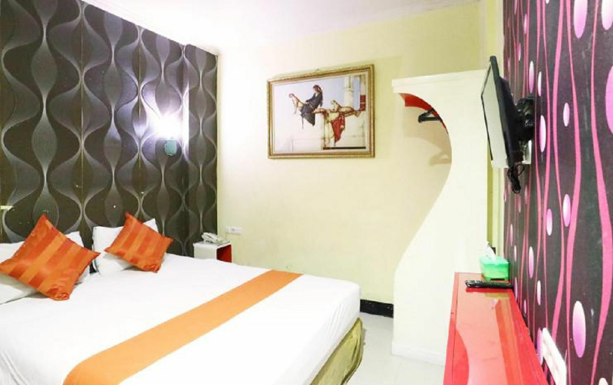 Hollywood Hotel Jakarta Exterior foto