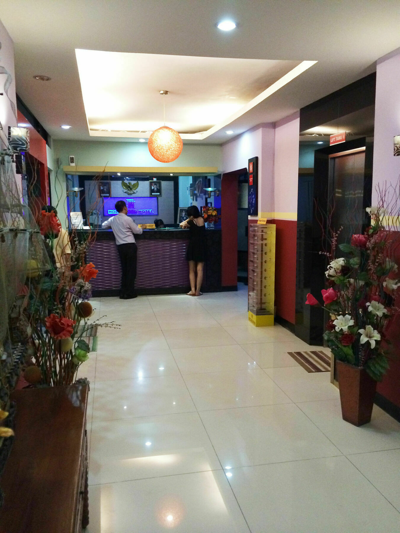 Hollywood Hotel Jakarta Exterior foto